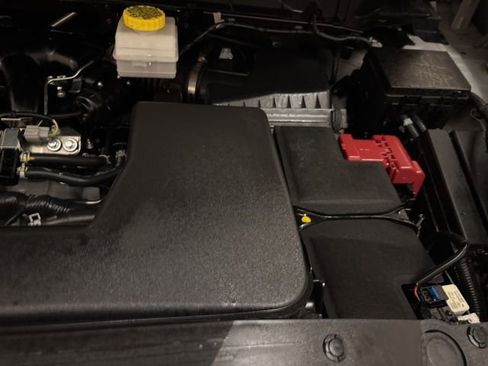 Used 2025 Nissan Pathfinder Platinum AWD/4WD image 26
