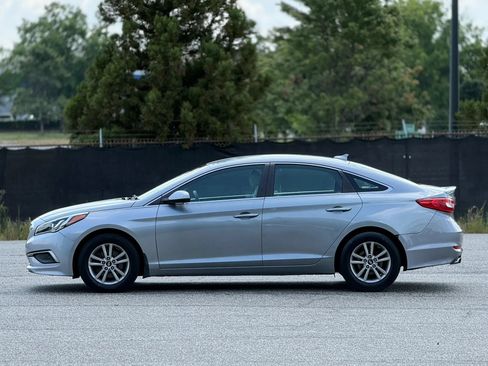 Used 2017 Hyundai Sonata SE FWD image 8