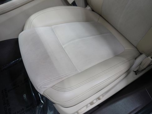 Used 2015 Buick LaCrosse FWD image 12