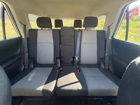 Used 2015 Toyota 4Runner SR5 image 6