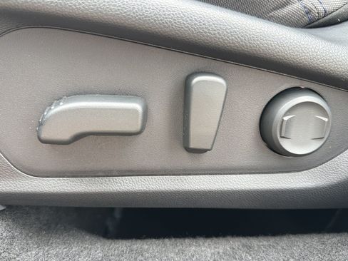 Used 2026 Subaru Forester Premium AWD/4WD image 19