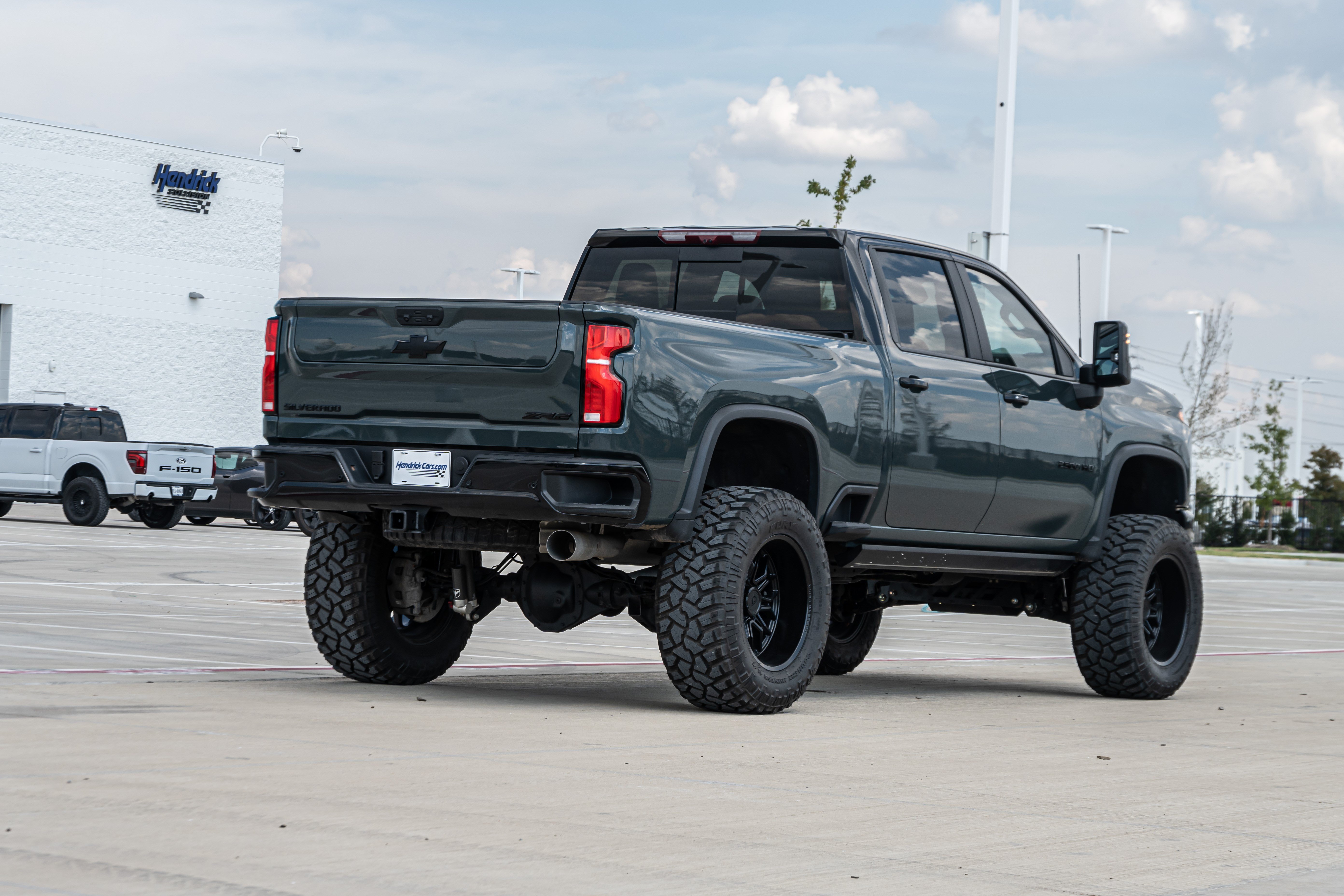 Used 2026 Chevrolet Silverado 2500 ZR2 AWD/4WD image 9