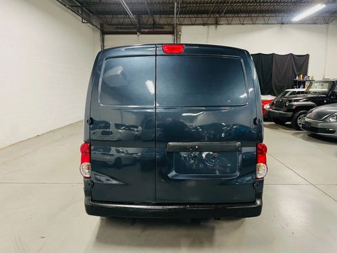 Used 2015 Nissan NV200 SV image 7