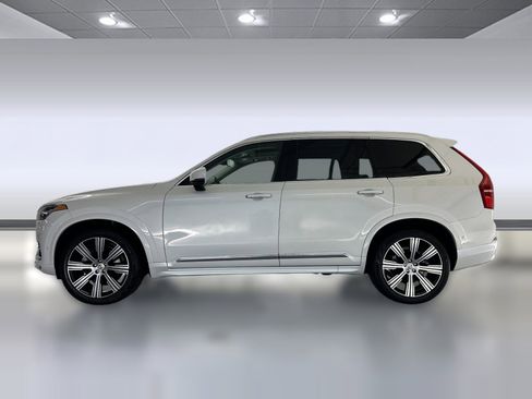 Used 2022 Volvo XC90 T6 Inscription w/ Advanced Package image 2