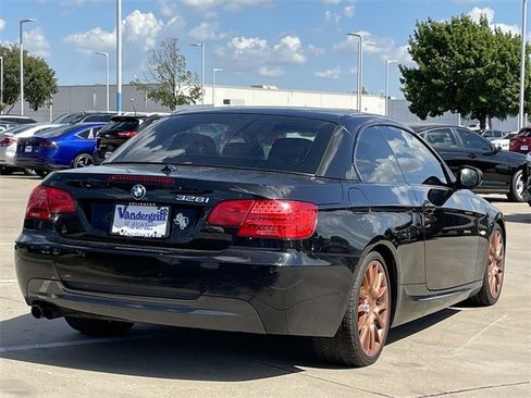 Used 2012 BMW 328i Convertible image 4