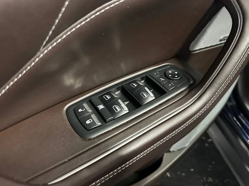 Used 2019 Maserati Levante GranLusso image 13