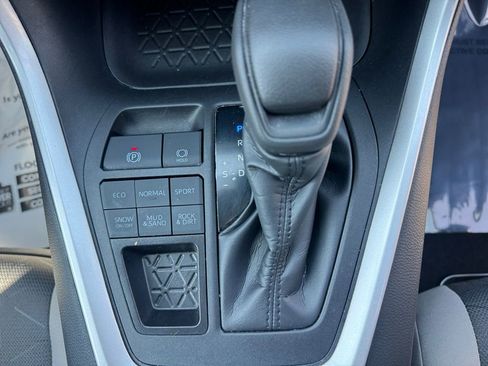 Used 2024 Toyota RAV4 XLE image 19