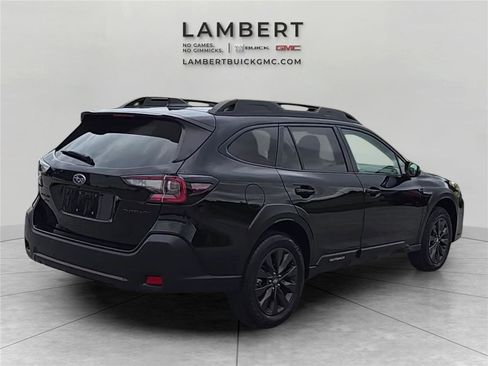 Used 2025 Subaru Outback Onyx Edition AWD/4WD image 5