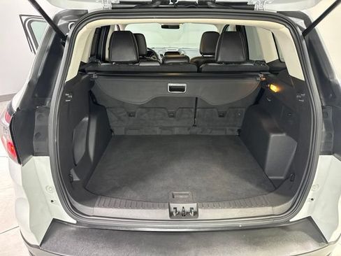 Used 2018 Ford Escape SE w/ SE Sport Appearance Package FWD image 9