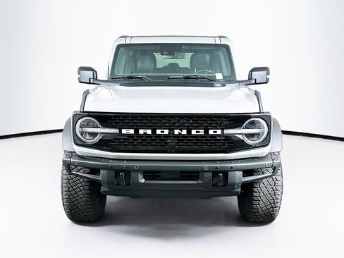 Used 2022 Ford Bronco Wildtrak image 2