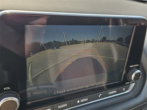 New 2026 Nissan Rogue S image 18