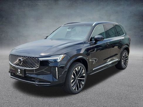 New 2026 Volvo XC90 B5 Plus image 3