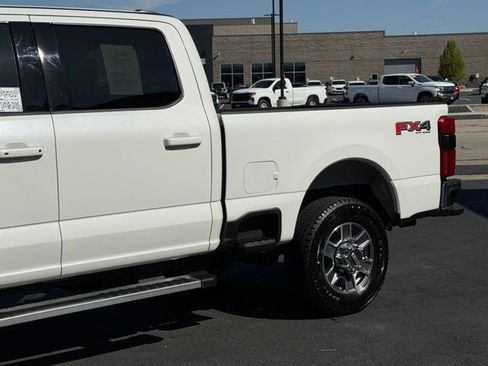 Used 2025 Ford F350 Lariat w/ FX4 Off-Road Package AWD/4WD image 9