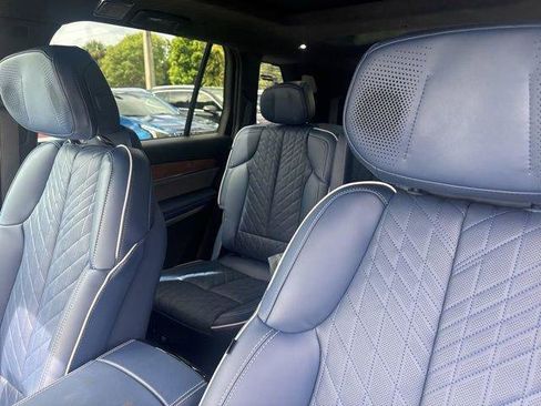 New 2026 Cadillac Vistiq Premium Luxury image 12