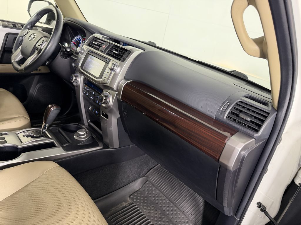 Used 2018 Toyota 4Runner Limited AWD/4WD image 22