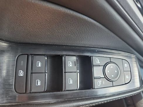 Used 2023 Nissan Rogue SV w/ SV Premium B Package FWD image 20