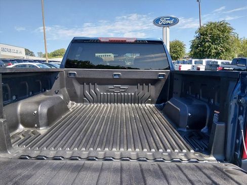 Used 2021 Chevrolet Silverado 1500 LT RWD image 16