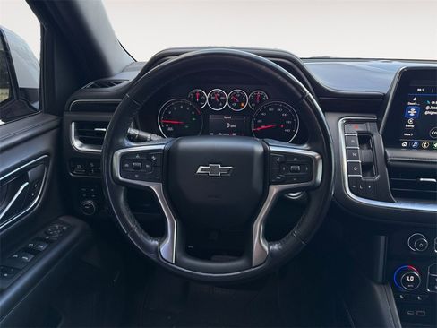 Used 2021 Chevrolet Tahoe Z71 image 12