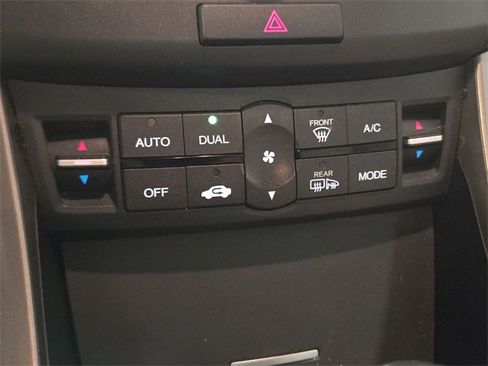 Used 2010 Acura TSX Sedan image 17