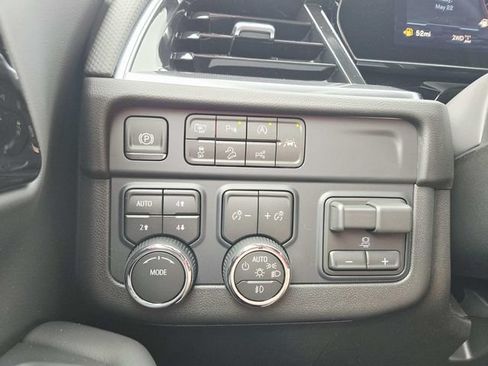 New 2026 Chevrolet Suburban RST w/ Comfort Package AWD/4WD image 30