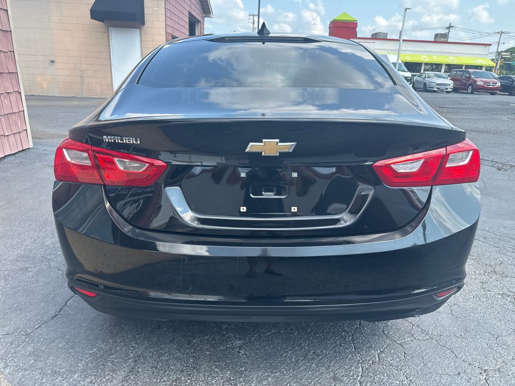 Used 2020 Chevrolet Malibu LS FWD image 4