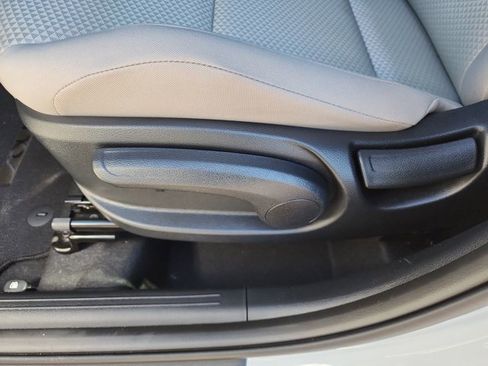 New 2025 Kia Soul LX w/ LX Technology Package image 16