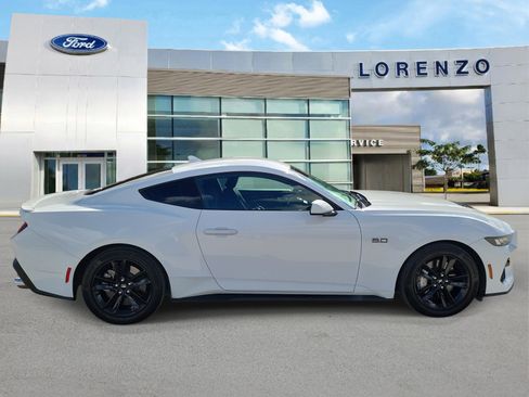 Used 2024 Ford Mustang GT RWD image 4