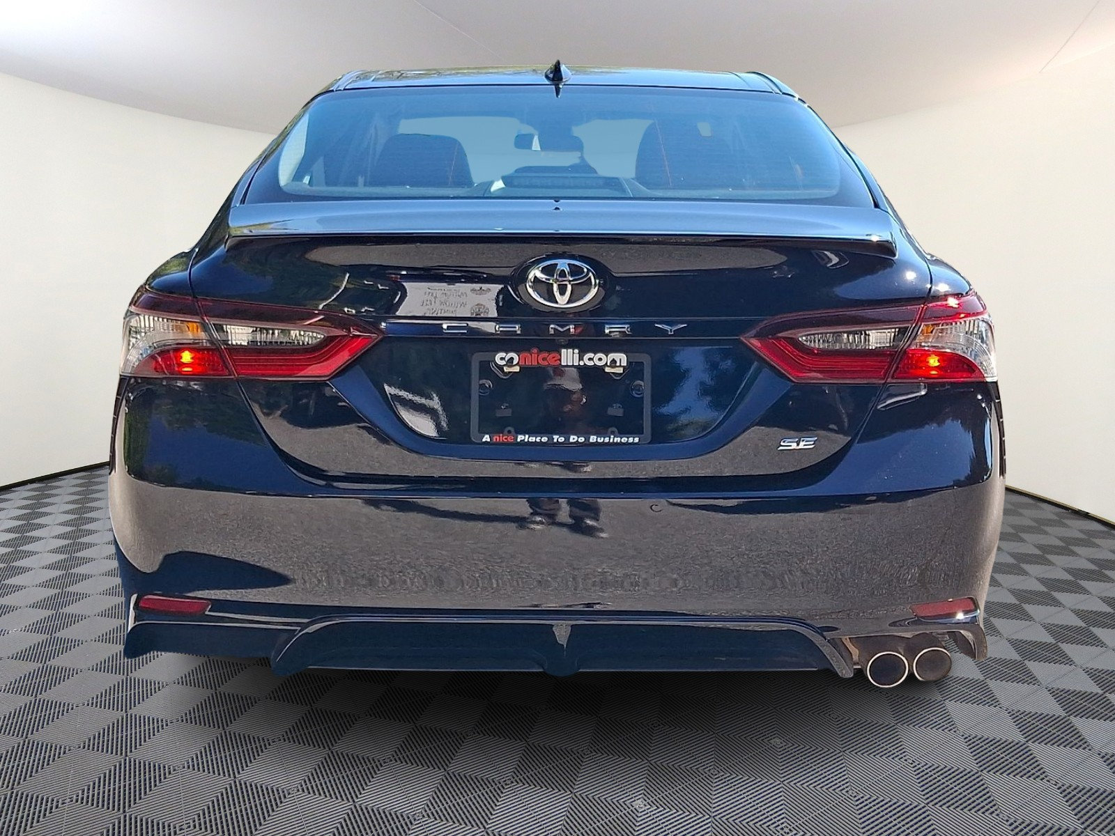 Certified 2024 Toyota Camry SE FWD image 5