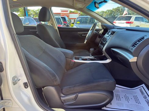 Used 2015 Nissan Altima 2.5 S w/ Sport Value Package FWD image 19