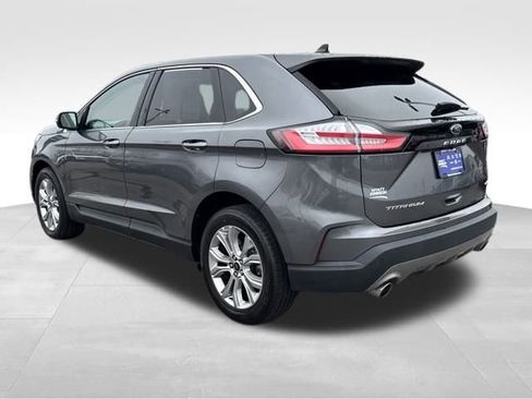 Used 2024 Ford Edge Titanium image 3