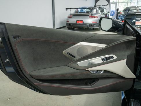 Used 2023 Chevrolet Corvette Stingray Premium Cpe w/ Z51 Performance Package RWD image 38