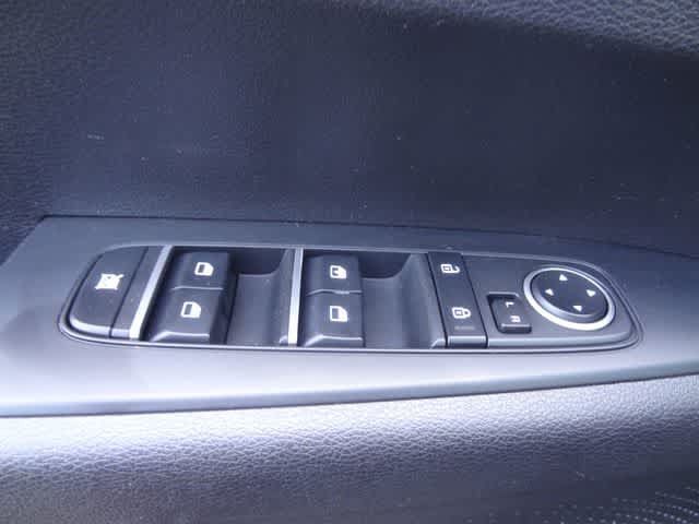 Used 2023 Kia Forte LXS FWD image 13