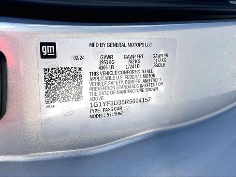 Used 2024 Chevrolet Corvette Z06 RWD image 35