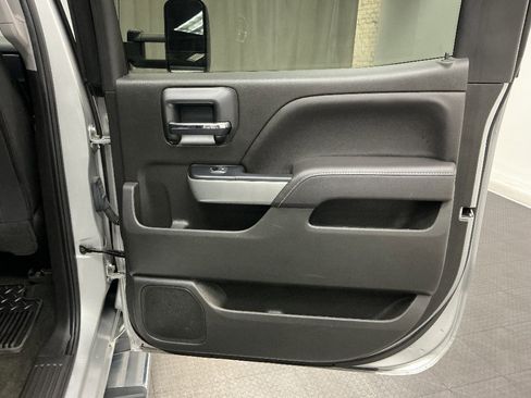 Used 2017 Chevrolet Silverado 1500 LT w/ All Star Edition image 29