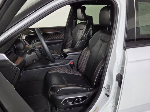 Used 2023 Jeep Grand Cherokee Summit w/ Adv Protech Group IV AWD/4WD image 16