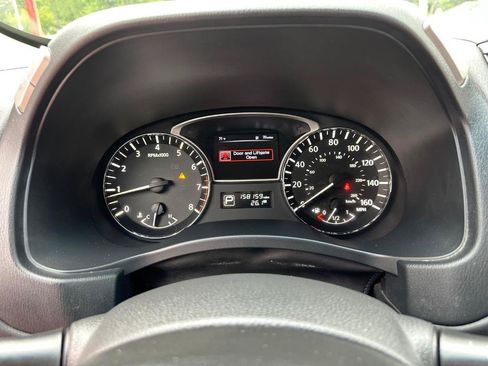 Used 2015 Nissan Pathfinder S FWD image 34