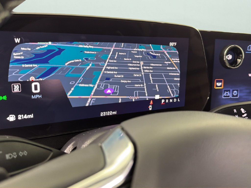 Used 2026 Chevrolet Traverse LT w/ Driver Confidence Package FWD image 20