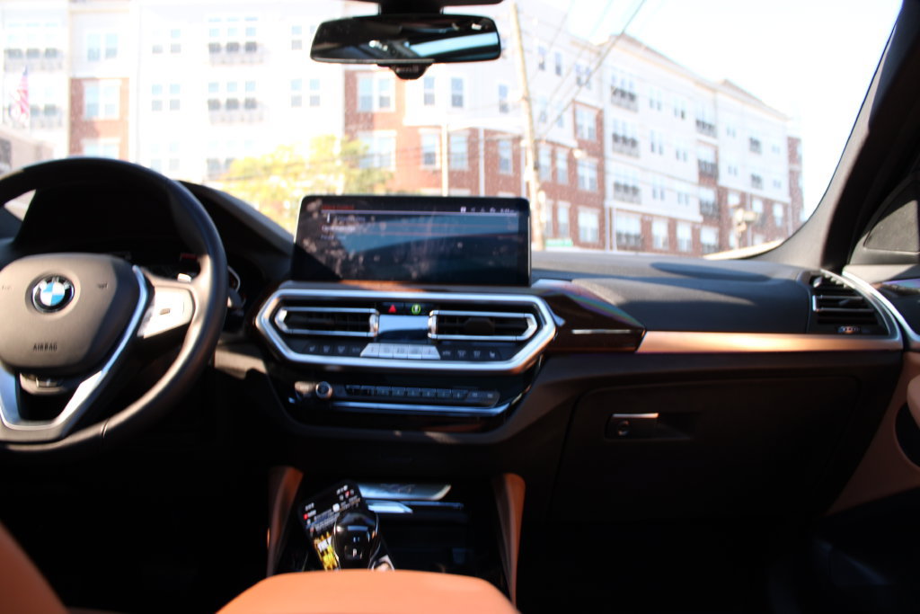 Used 2023 BMW X4 xDrive30i AWD/4WD image 29