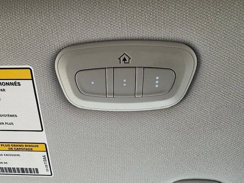 Used 2021 Jeep Cherokee Latitude Lux w/ Comfort/Convenience Group image 25