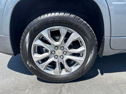 Used 2018 Chevrolet Traverse Premier AWD/4WD image 9