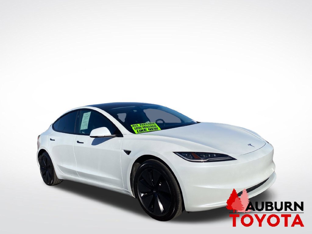 Used 2024 Tesla Model 3 Standard Range RWD image 3