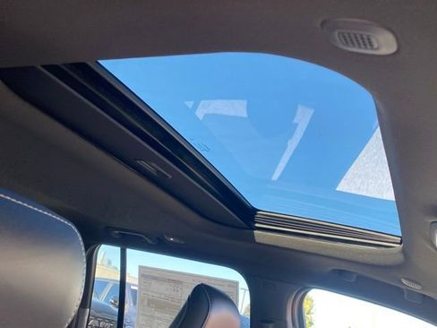 New 2025 Jeep Grand Cherokee Altitude AWD/4WD image 29