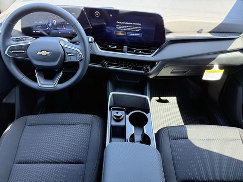 New 2026 Chevrolet Equinox LT FWD image 10