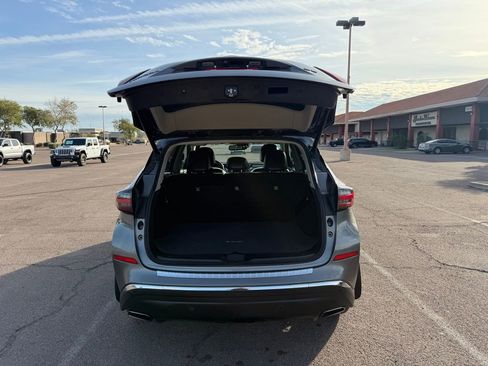 Used 2022 Nissan Murano SL w/ SL Moonroof Package image 13