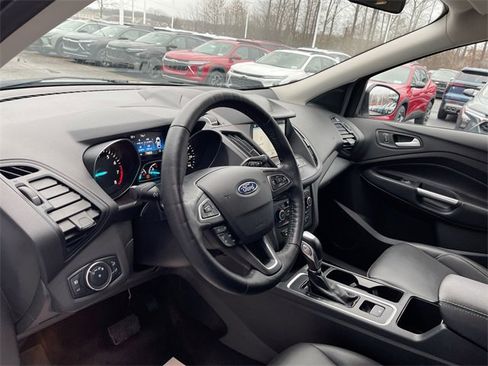 Used 2019 Ford Escape SEL image 10