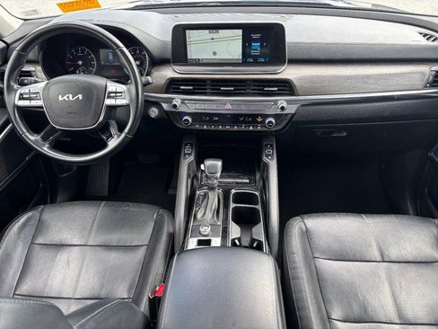 Used 2022 Kia Telluride EX w/ EX Premium Package FWD image 16