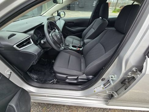 Used 2023 Toyota Corolla LE FWD image 9