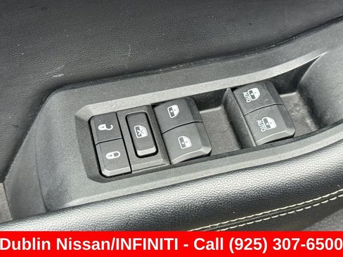 Used 2023 Jeep Grand Cherokee 4WD 4xe w/ Luxury Tech Group II image 13