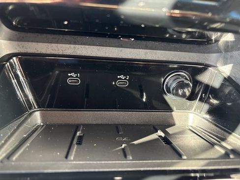 Used 2025 Audi Q5 2.0T Premium image 31