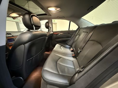 Used 2006 Mercedes-Benz E 350 4MATIC Sedan image 29